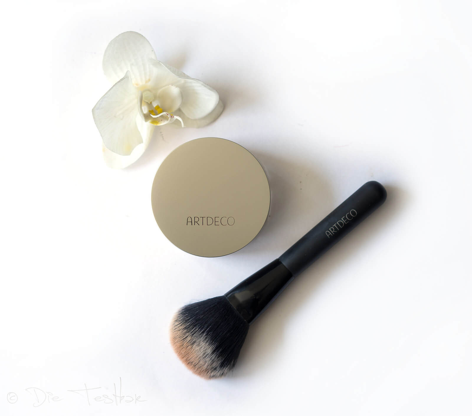 Wunderschönes und haltbares Sommer-Make-up mit Artdeco 12