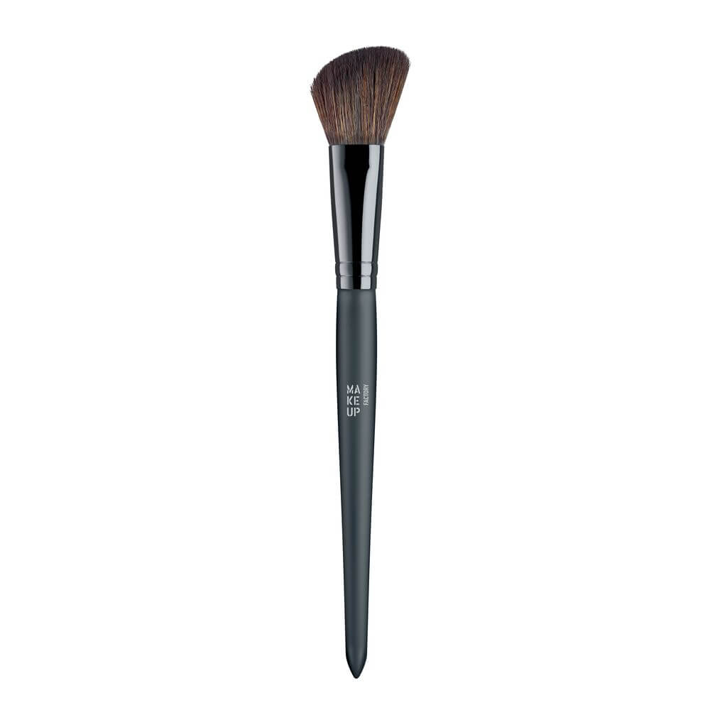 BLUSH BRUSH