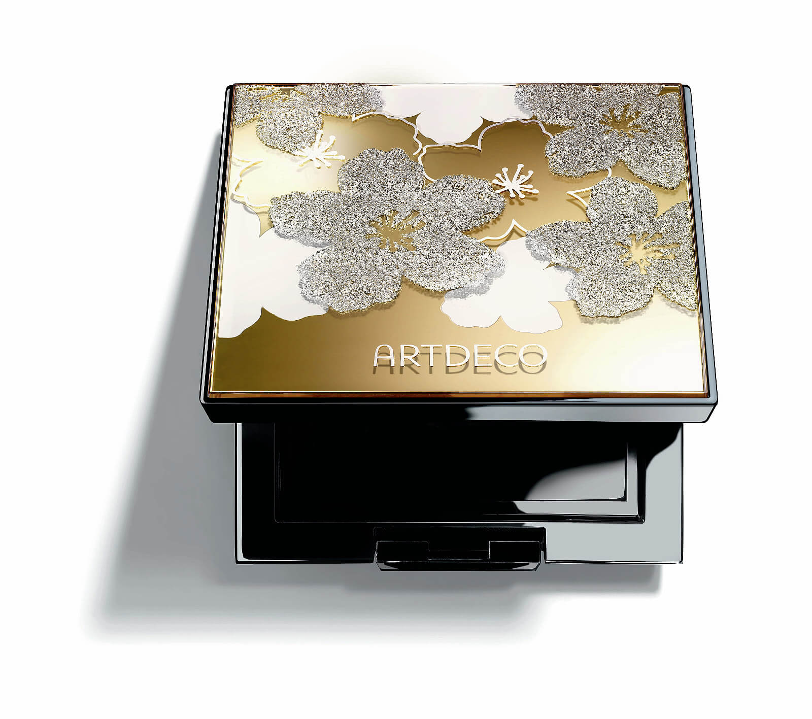 Dress up in silver and gold - Glamour-Kollektion von Artdeco 10
